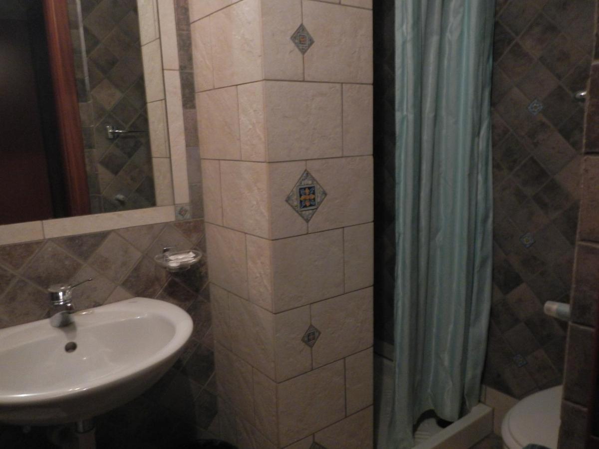 Gianni House Backpackers Hostel Giardini-Naxos Kültér fotó