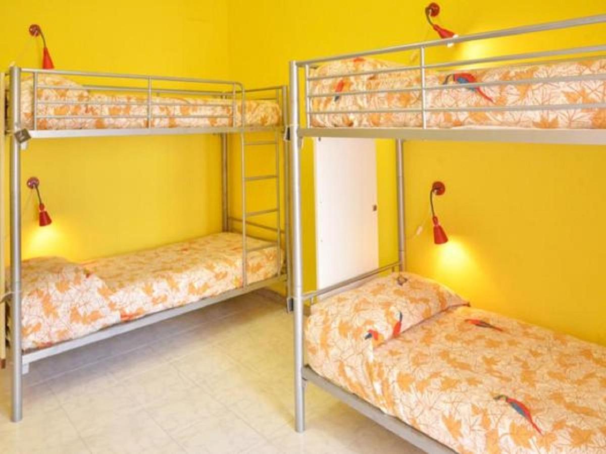 Gianni House Backpackers Hostel Giardini-Naxos Kültér fotó