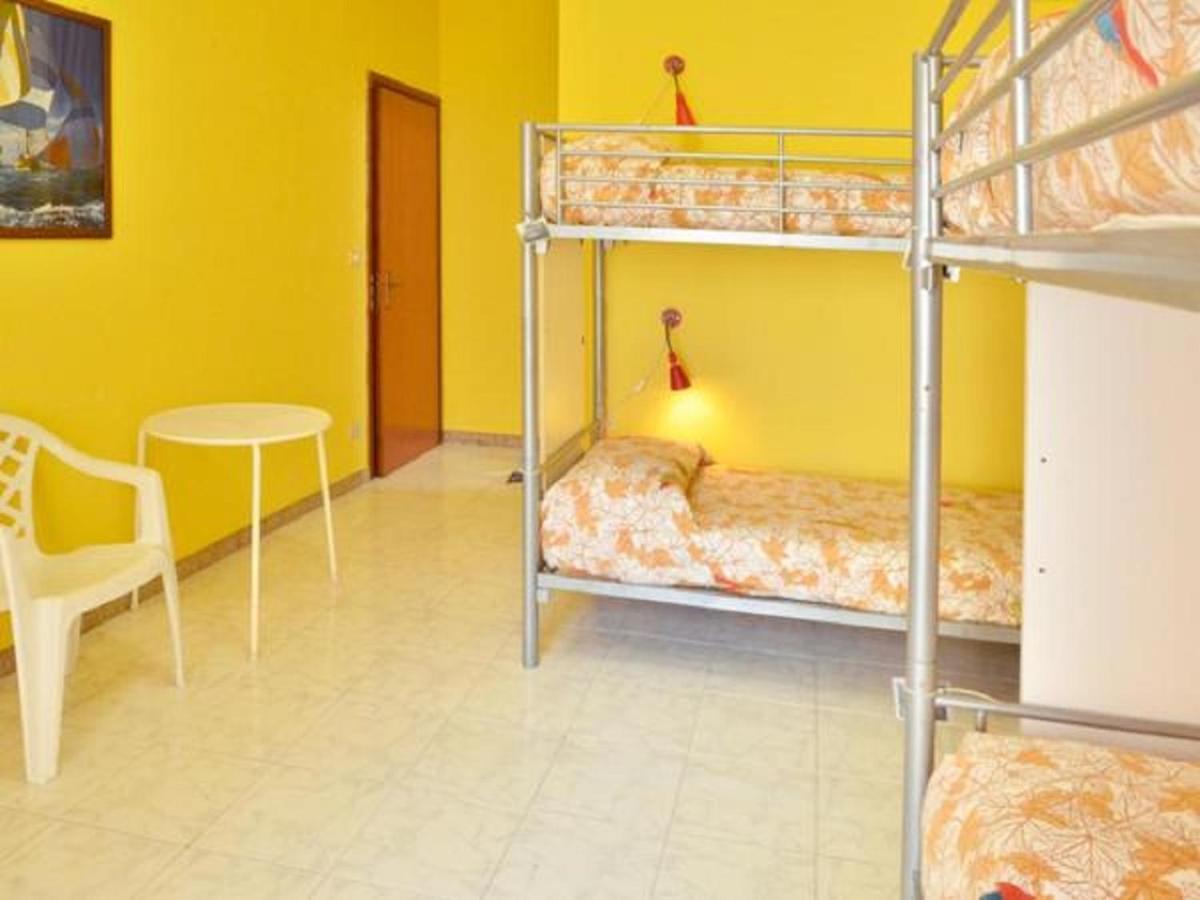 Gianni House Backpackers Hostel Giardini-Naxos Kültér fotó