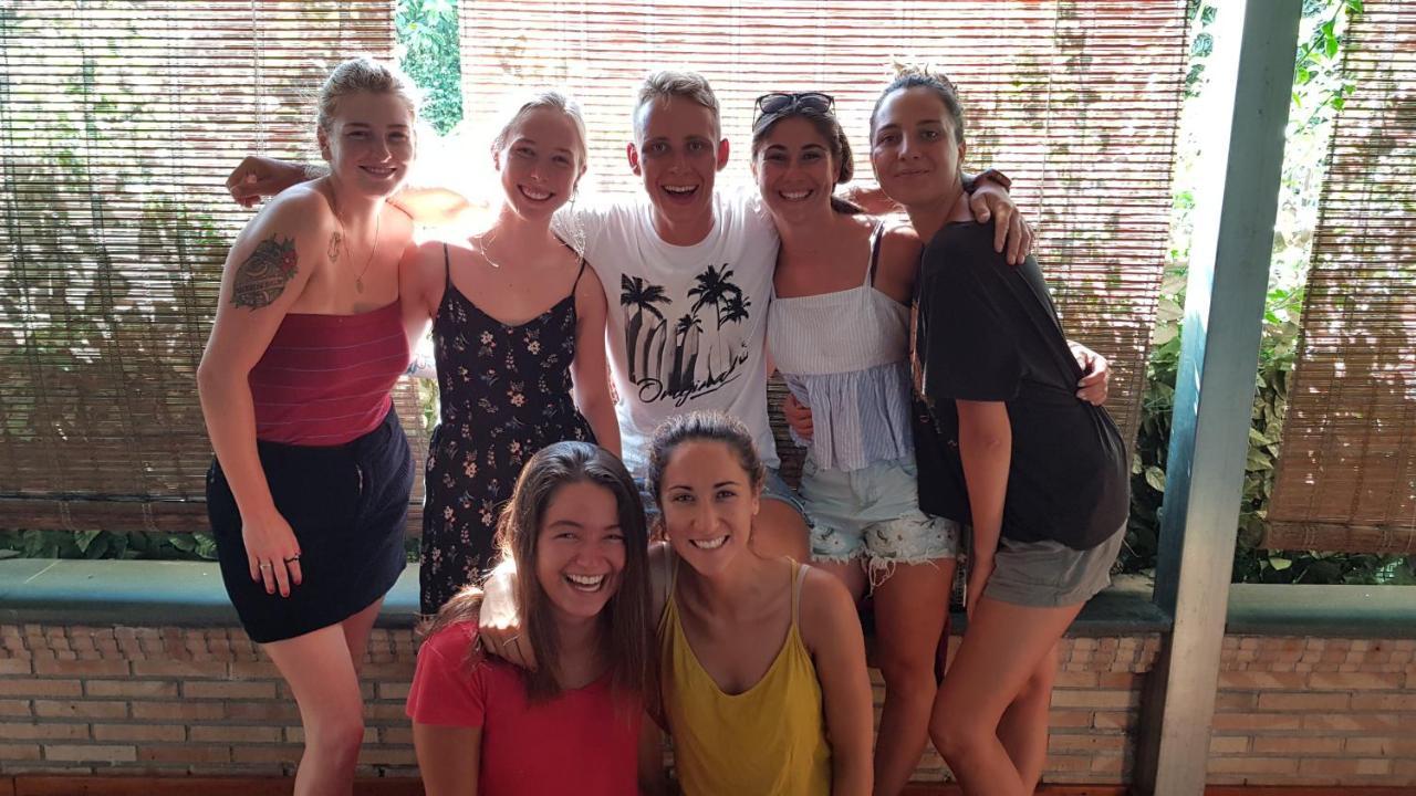 Gianni House Backpackers Hostel Giardini-Naxos Kültér fotó